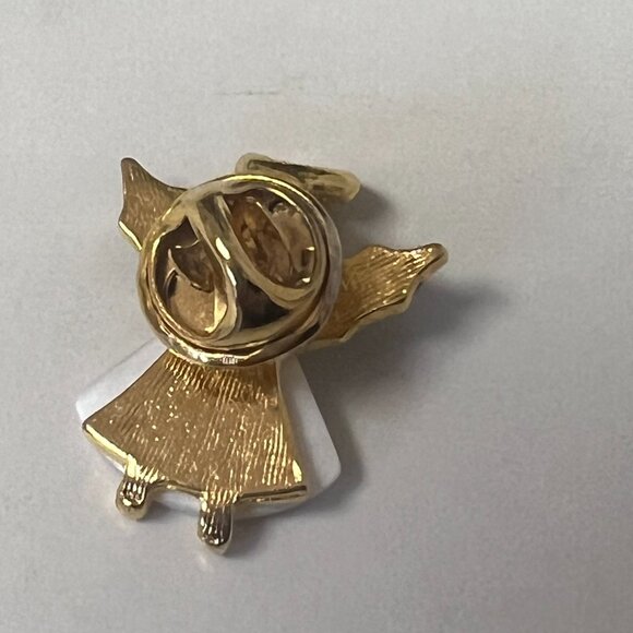Vintage White Shell Gold Tone Angel Rhinestone Small Pin Brooch Birthstone - Picture 4 of 9